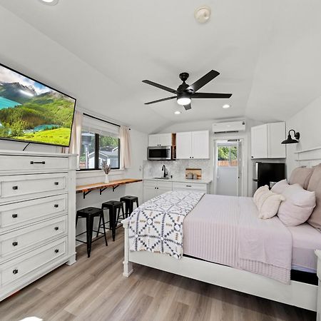 Magic Mountain 4 Bedroom 3 Bath Escape Modern Home Santa Clarita Kültér fotó
