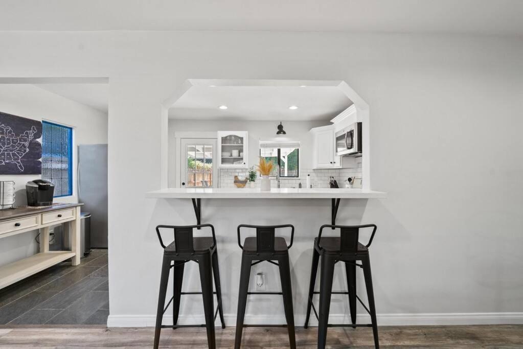 Magic Mountain 4 Bedroom 3 Bath Escape Modern Home Santa Clarita Kültér fotó